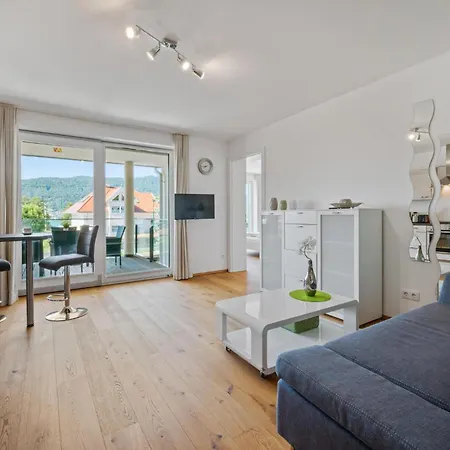 Seeblickwohnung Apartman Pörtschach am Wörthersee